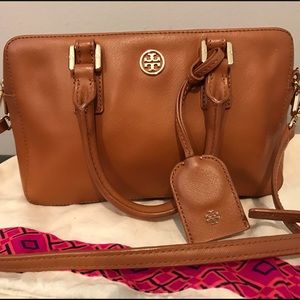 AUTHENTIC Tory Burch Tan Crossbody Excellent Cond